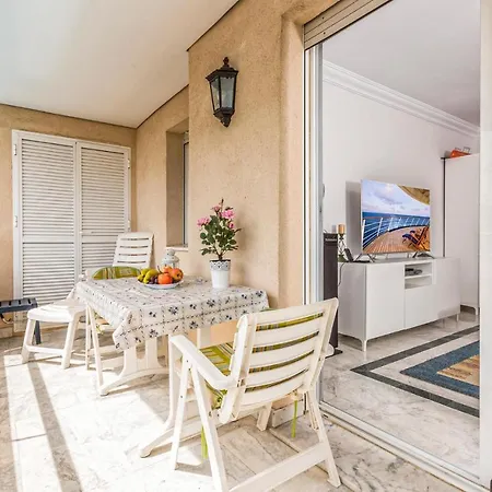 Apartment 1 Bedroom Cozy In Marbella