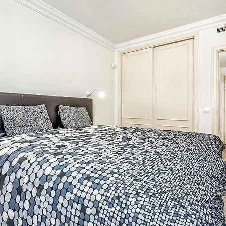 Apartment 1 Bedroom Cozy In Marbella