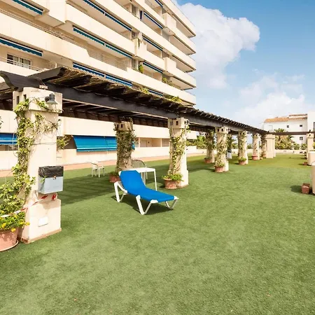 1 Bedroom Cozy In Apartment Marbella